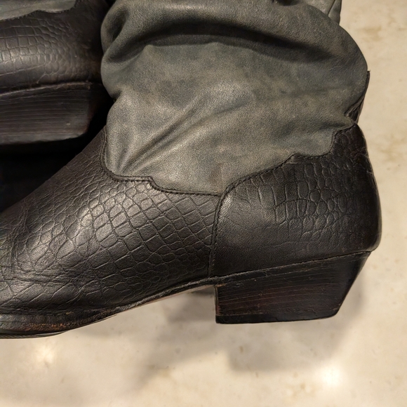 Frye Black and Gray Leather Slouch Boots Sz 7.5 - Picture 11 of 16